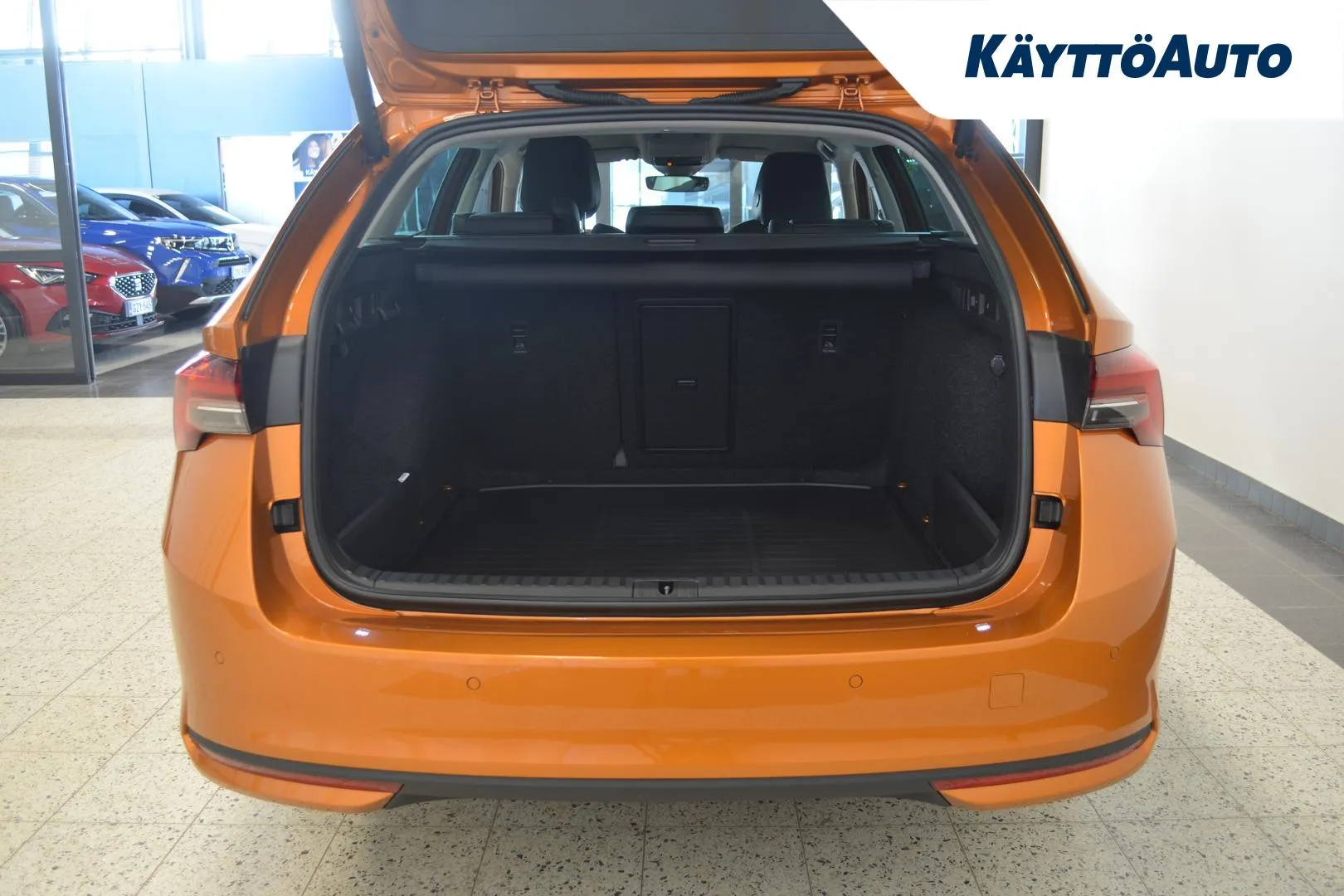 Skoda Octavia NNZ-857 carousel image