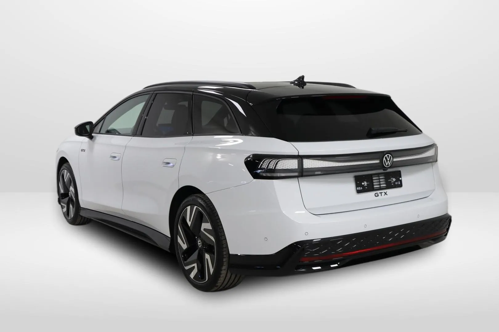 Volkswagen ID.7 EVJ-449 carousel image