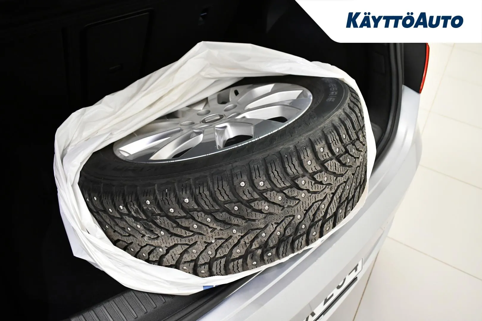 SEAT Leon ZMX-284 carousel image