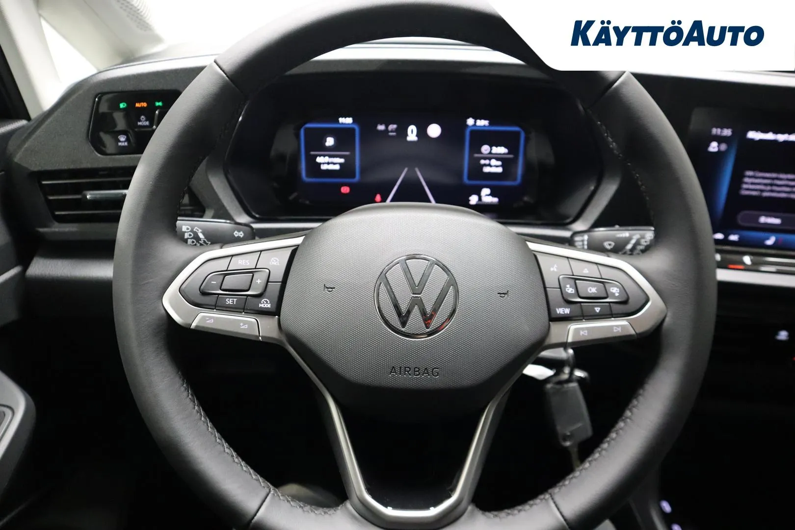 Volkswagen Caddy Maxi 729916 carousel image