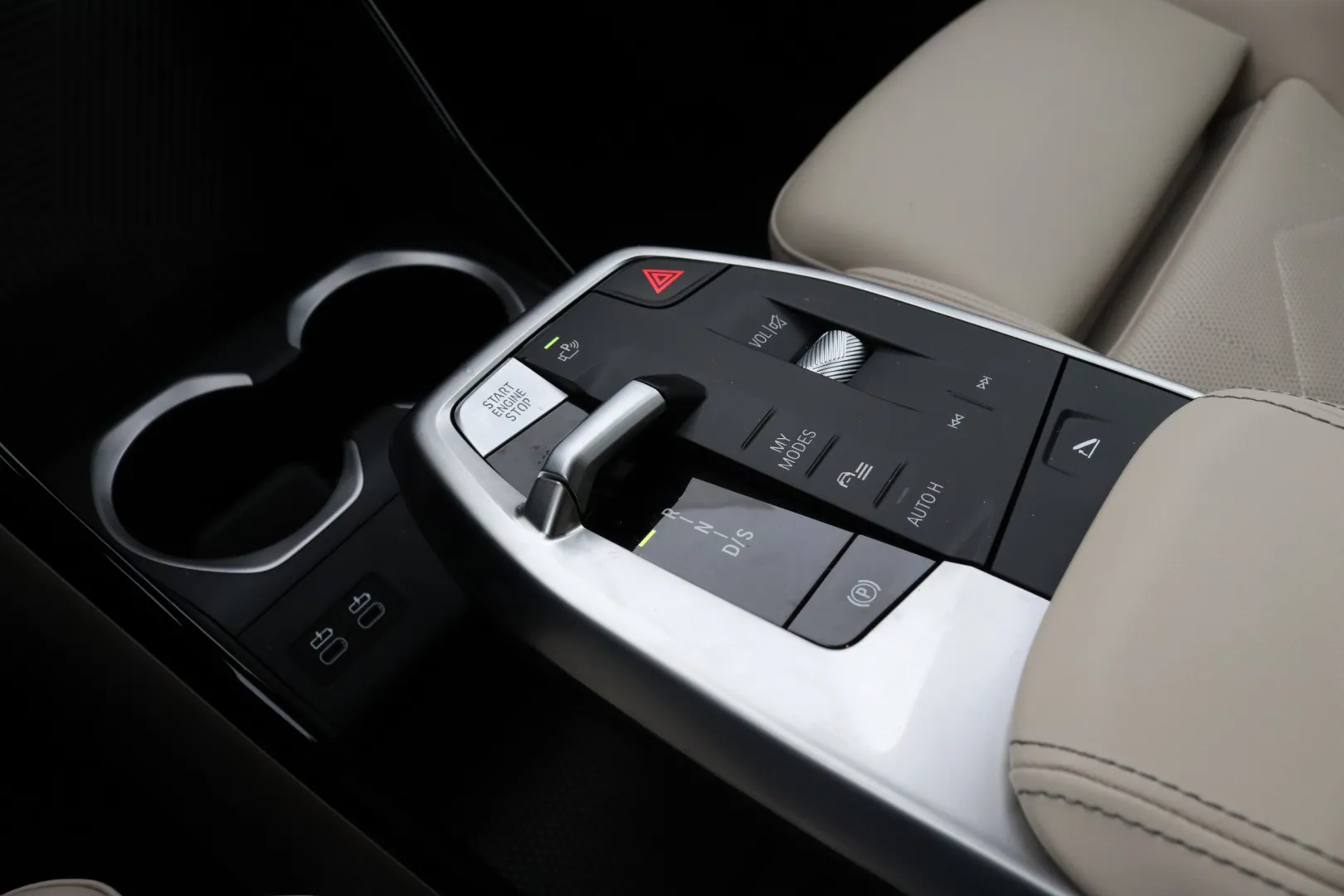 BMW X1 XSX-274 carousel image