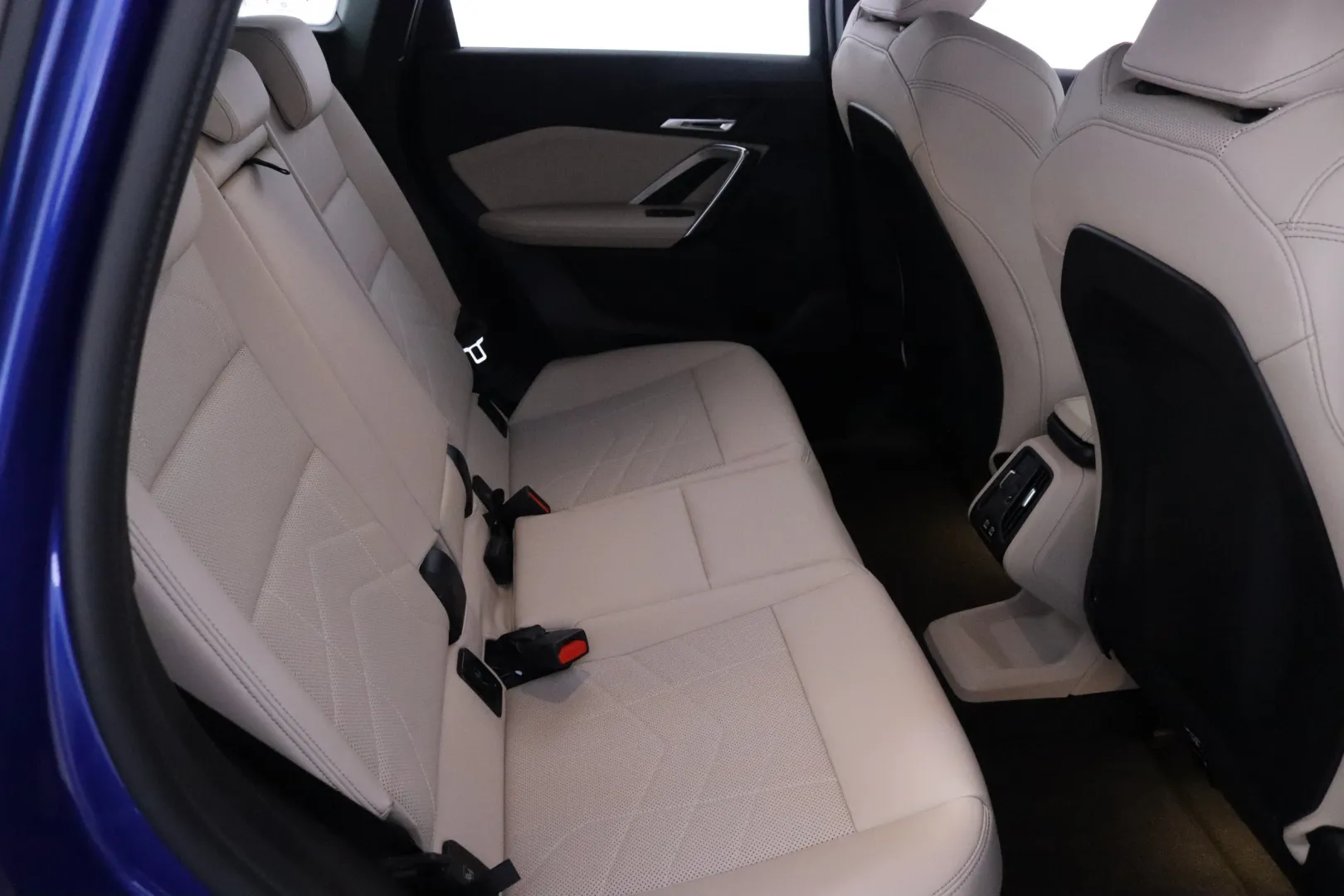 BMW X1 XSX-274 carousel image