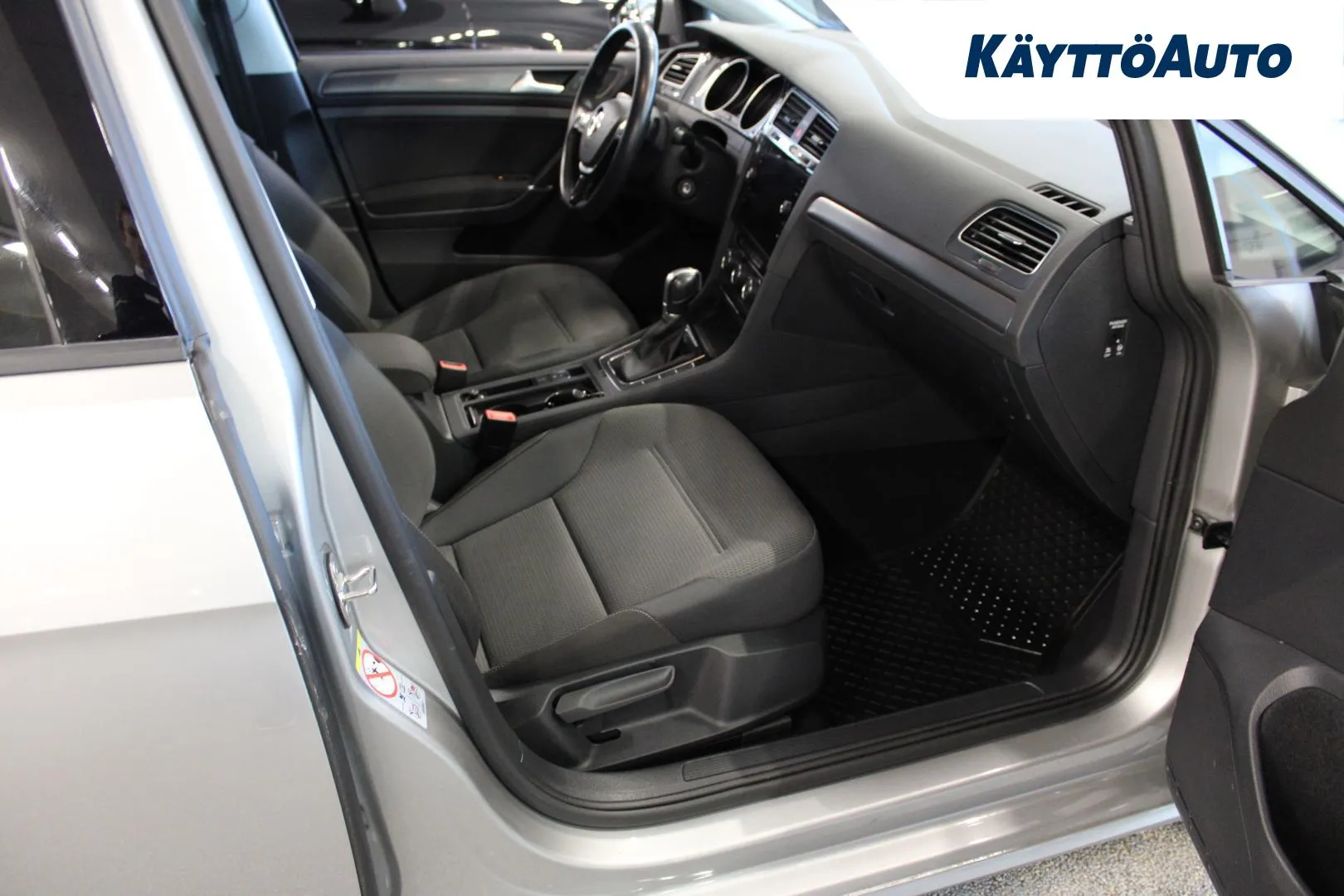 VOLKSWAGEN Golf CRC-964 carousel image