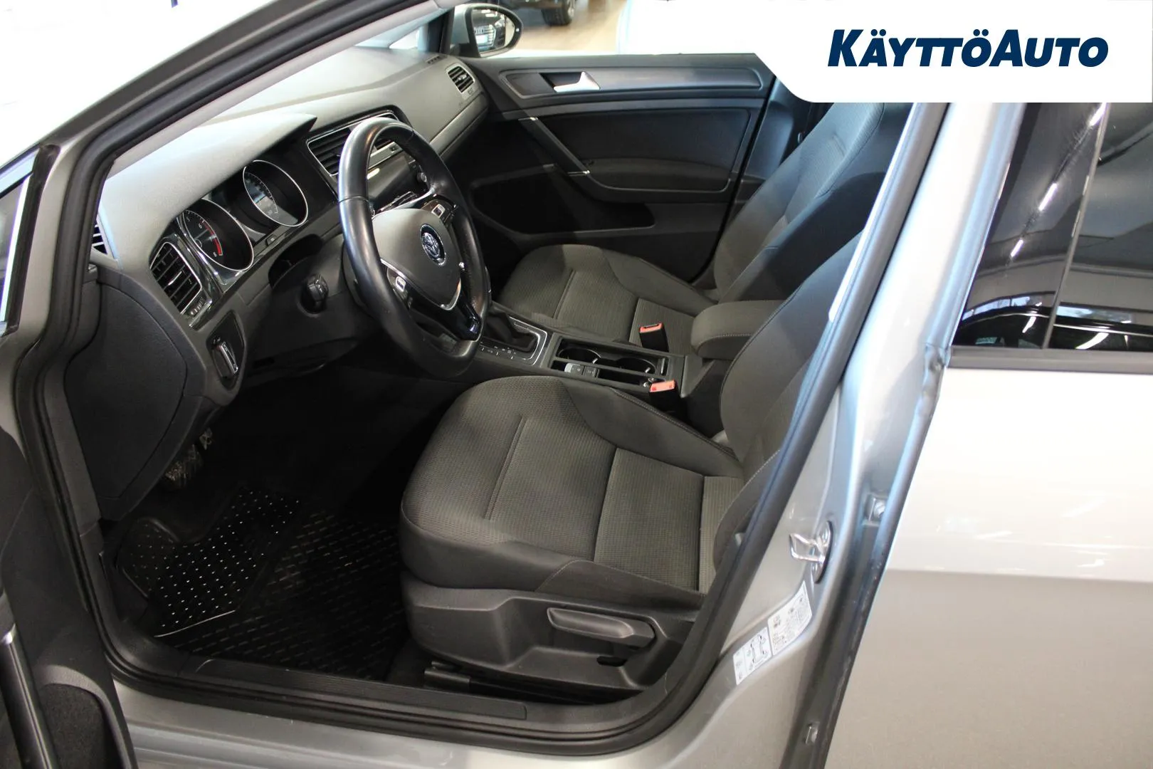 VOLKSWAGEN Golf CRC-964 carousel image