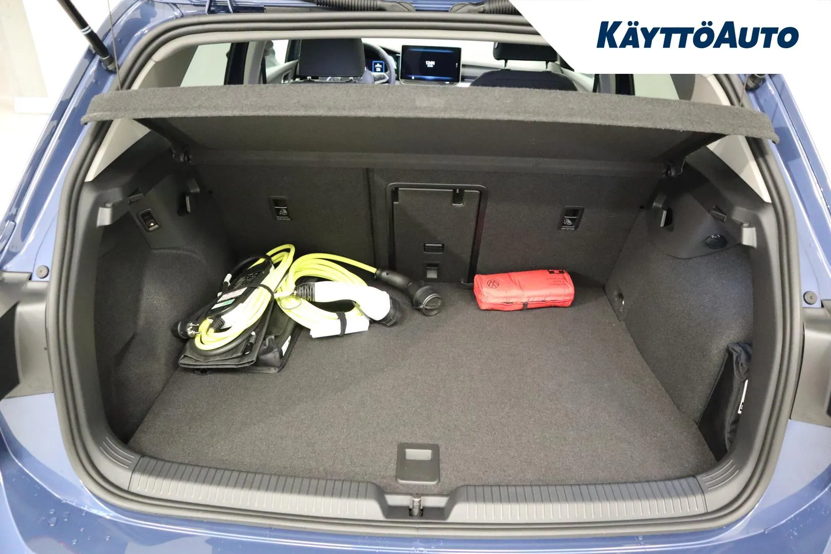 Volkswagen Golf ISH-438 carousel image