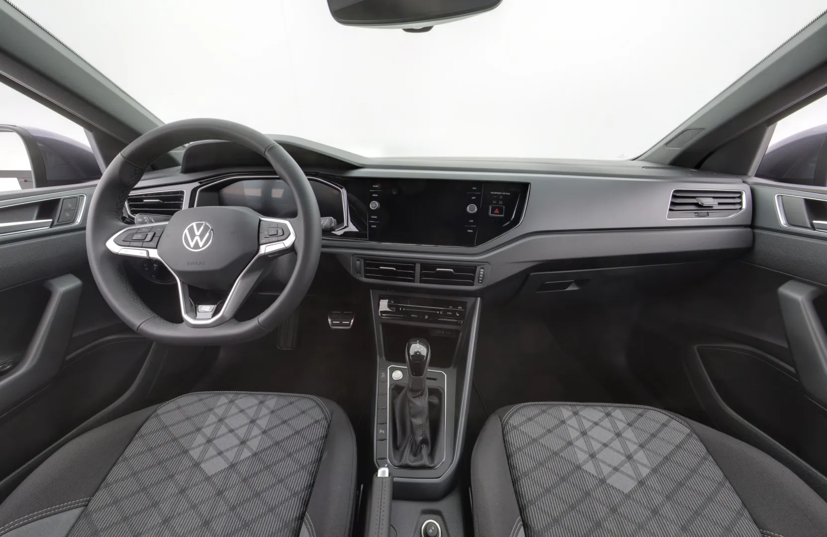 Volkswagen Taigo XSX-709 carousel image