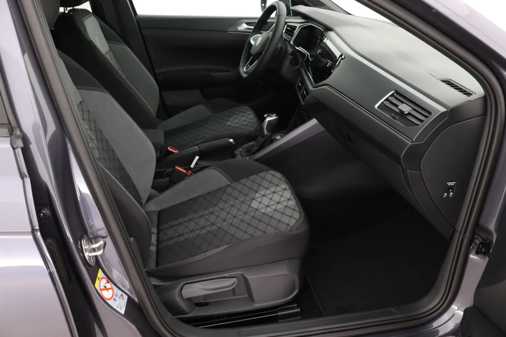 Volkswagen Taigo XSX-709 carousel image