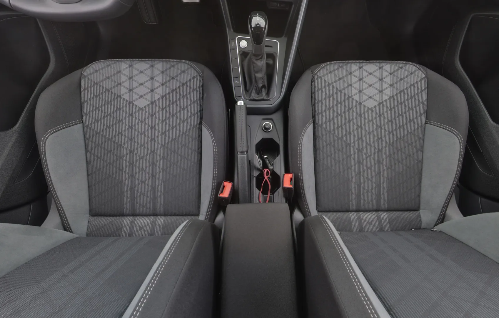 Volkswagen Taigo XSX-709 carousel image