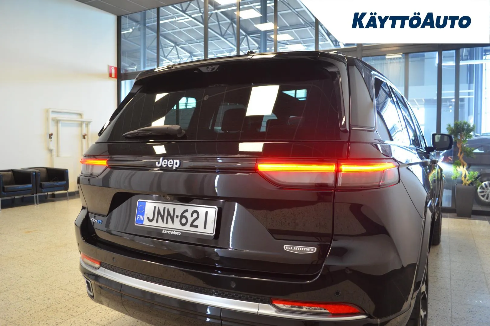 JEEP Grand Cherokee JNN-621 carousel image