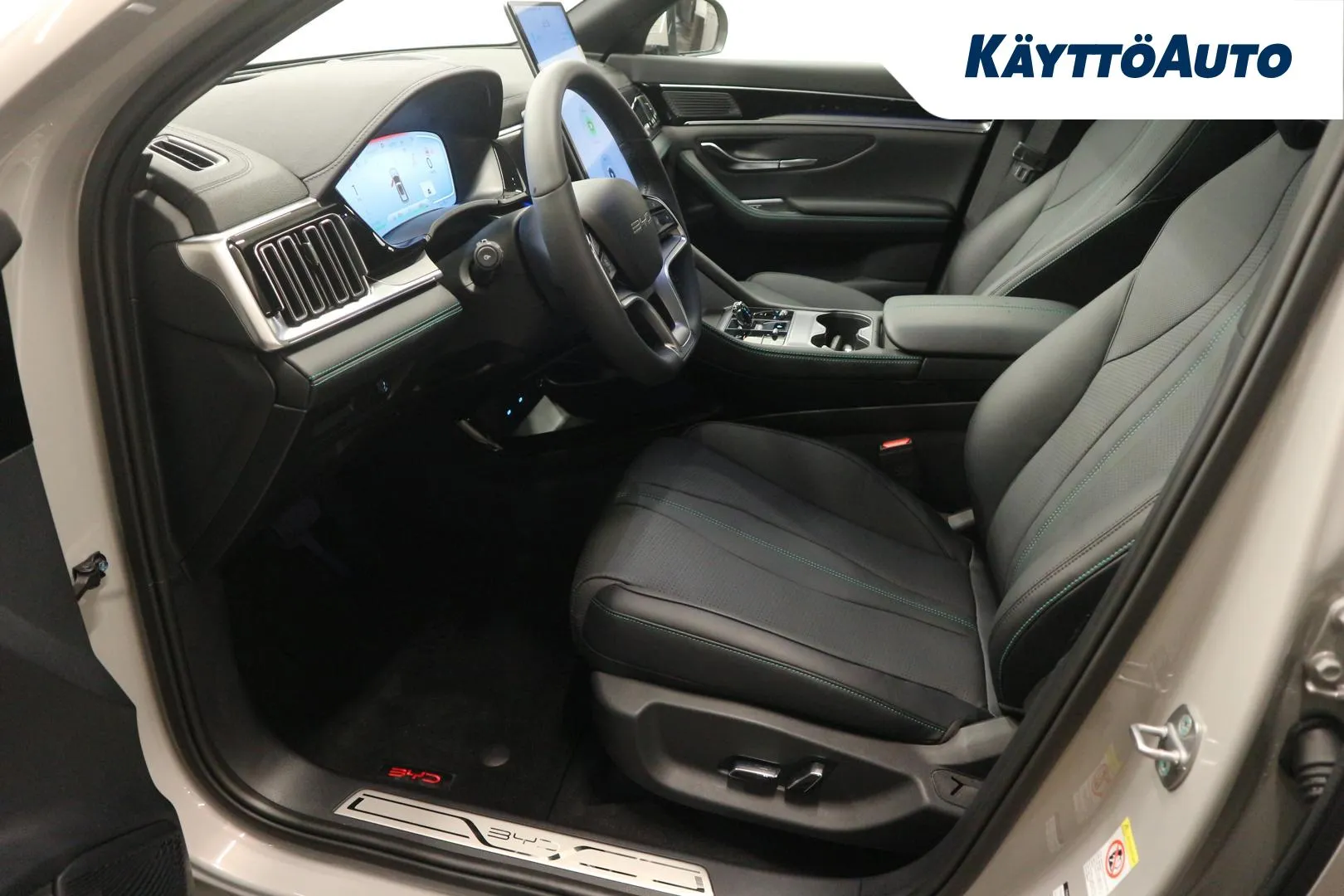 BYD Seal U GRB-496 carousel image