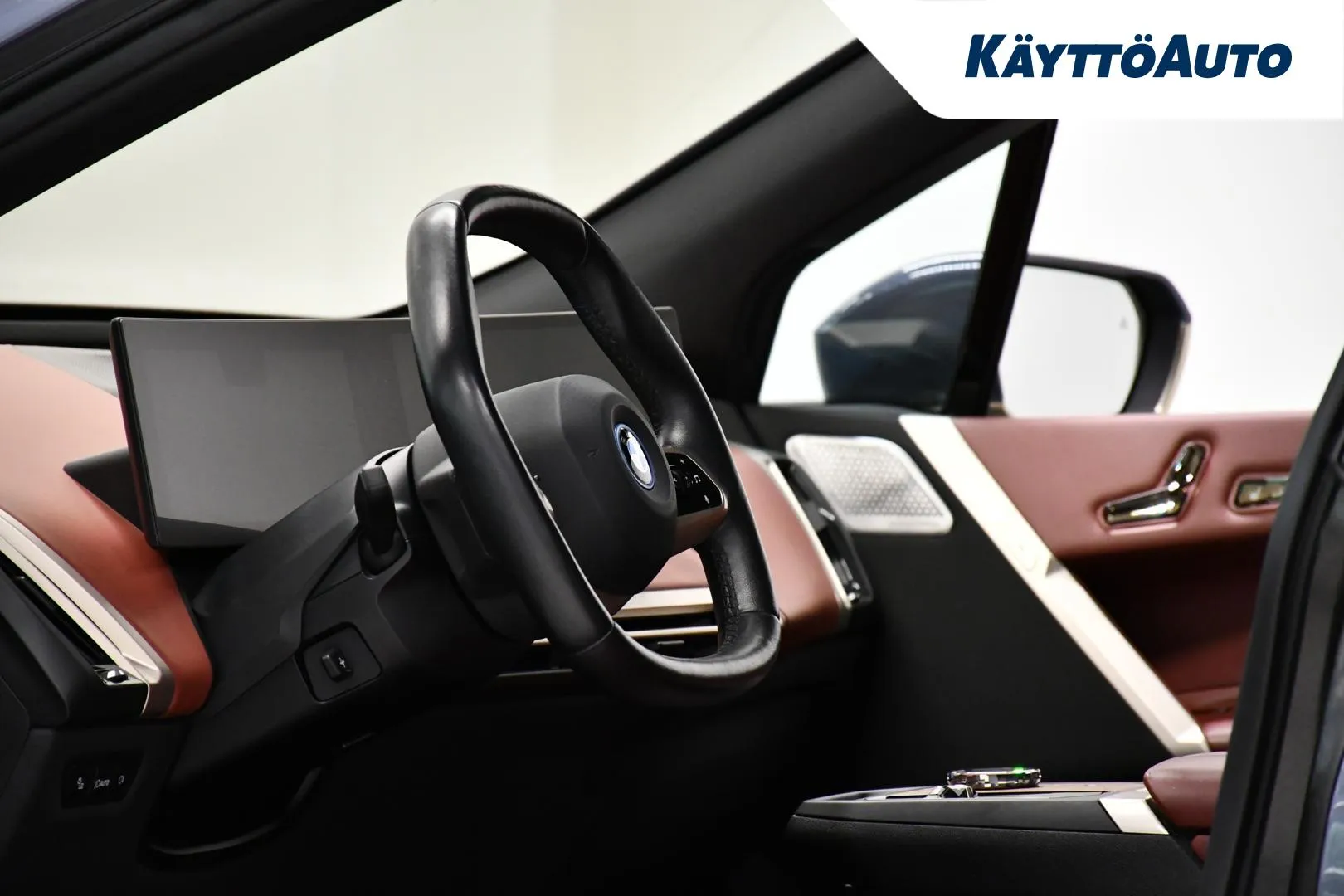 BMW iX LSC-840 carousel image