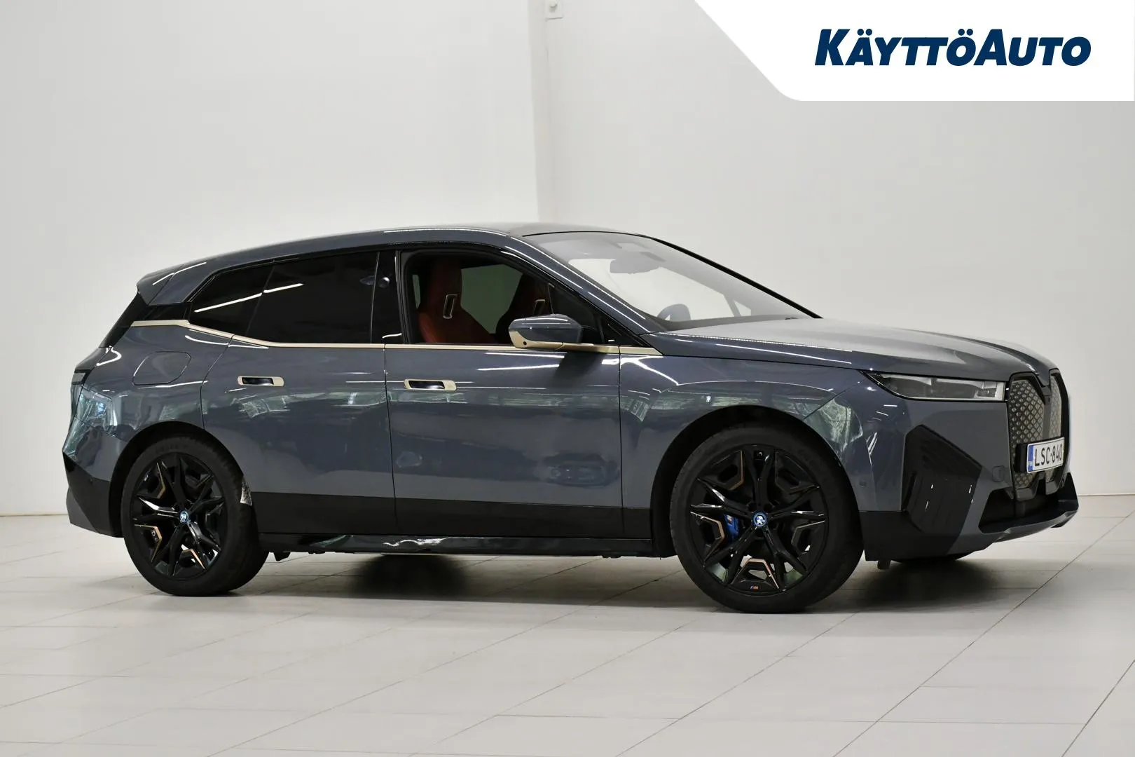 BMW iX LSC-840 carousel image