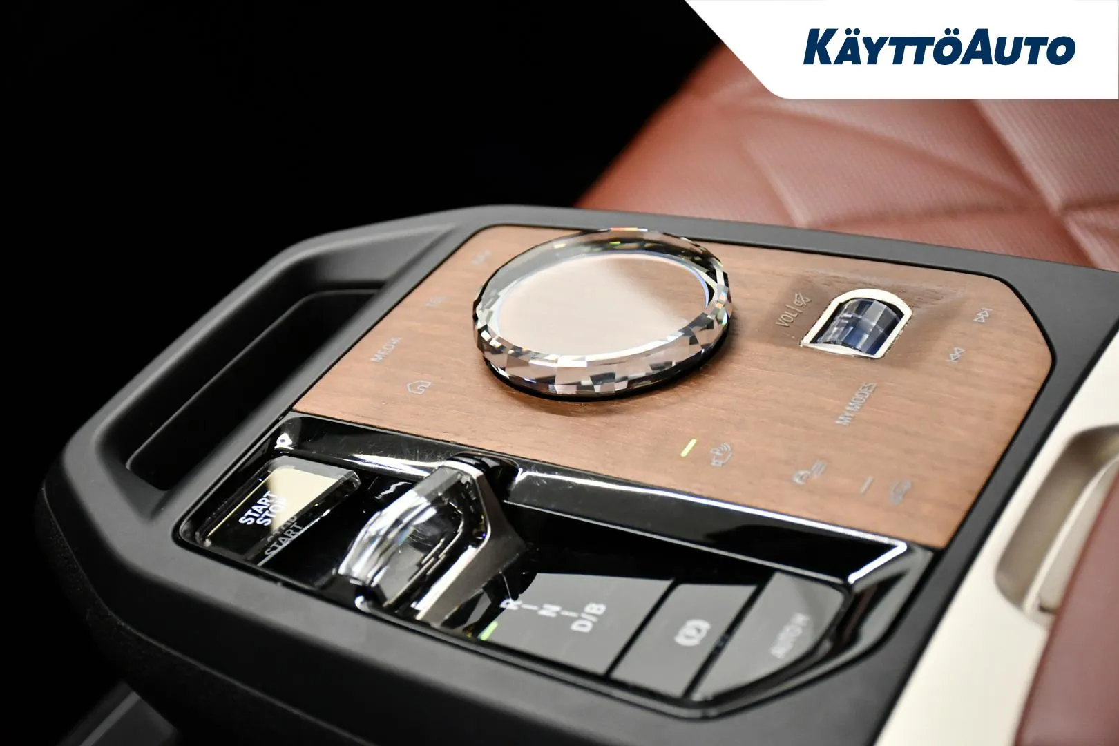 BMW iX LSC-840 carousel image