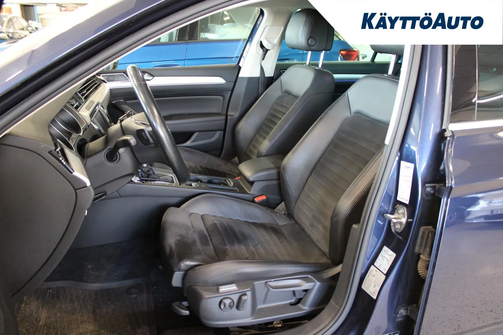 VOLKSWAGEN Passat JPL-699 carousel image