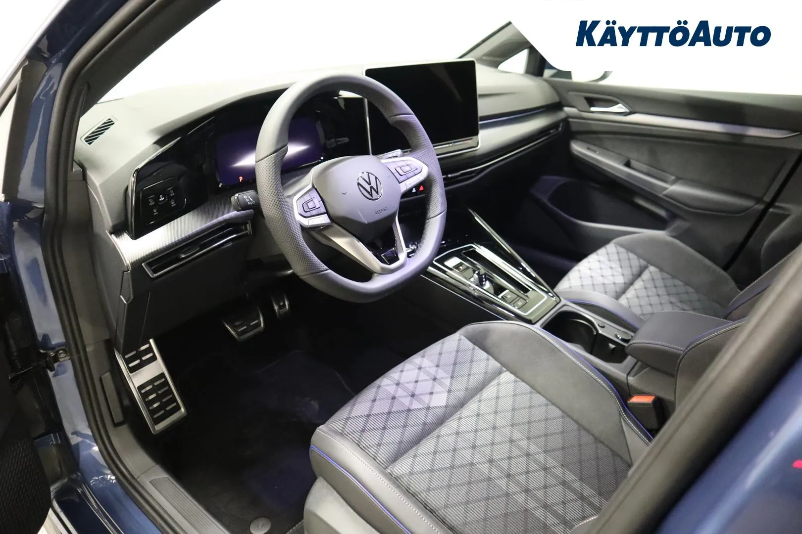 Volkswagen Golf JNY-835 carousel image