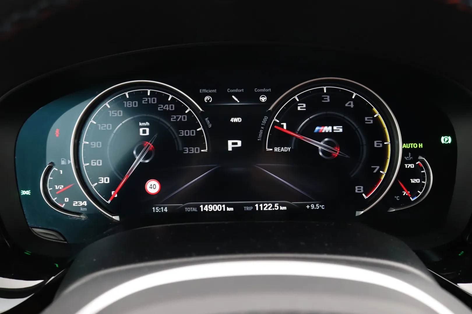 BMW M5 SMU-384 carousel image