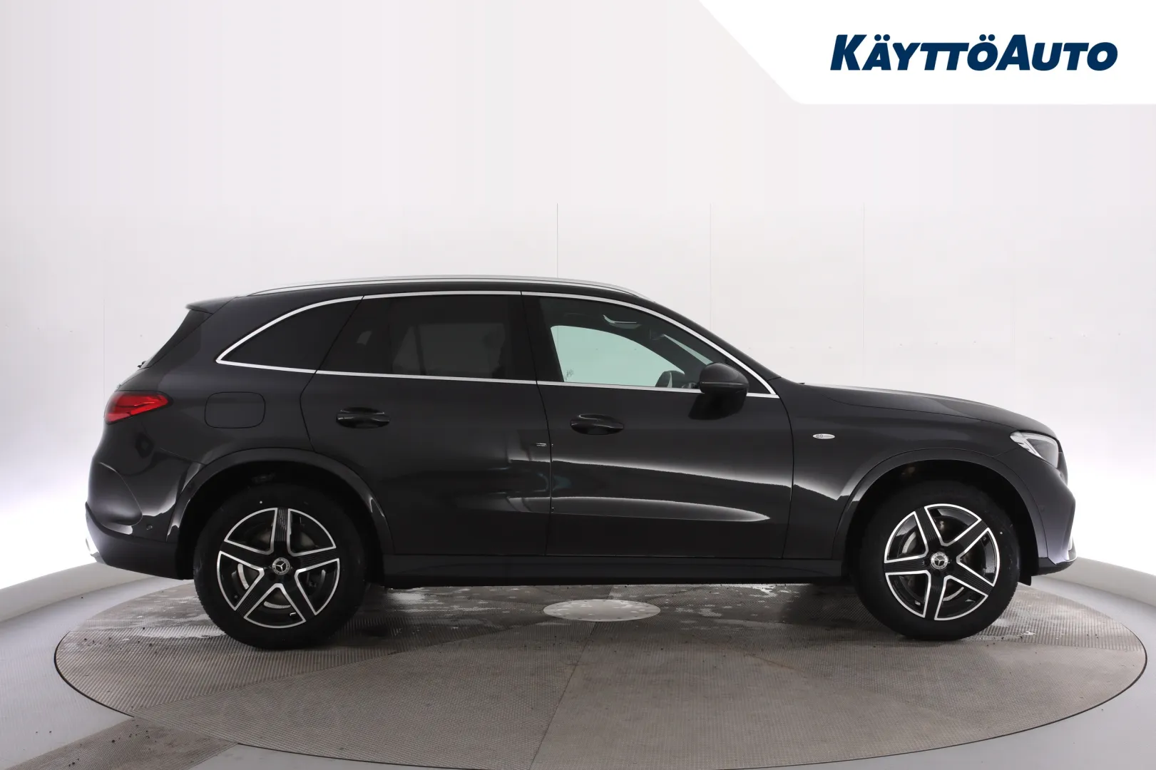 Mercedes-Benz GLC KXC-630 carousel image