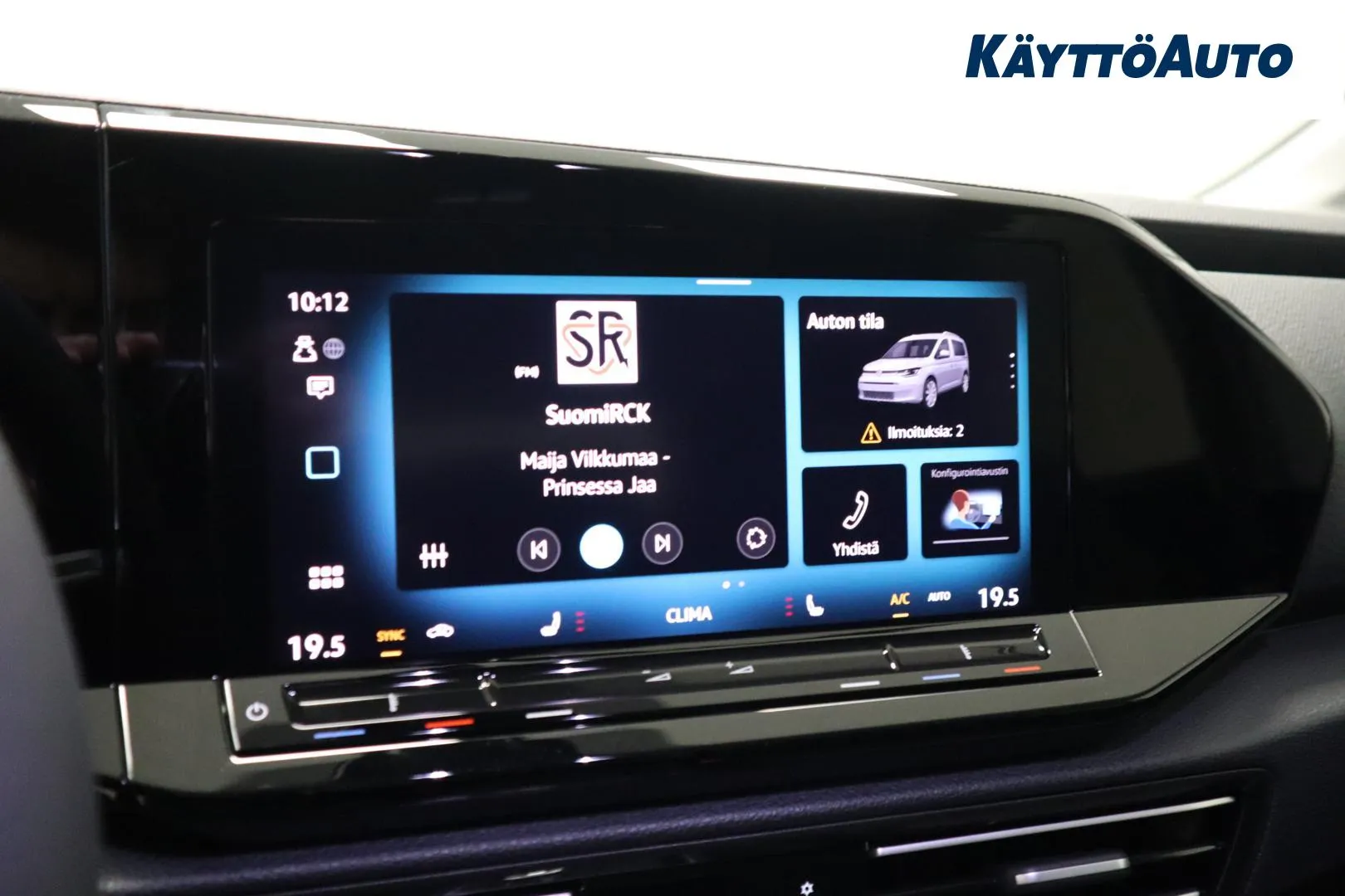 Volkswagen Caddy Maxi ZPA-186 carousel image