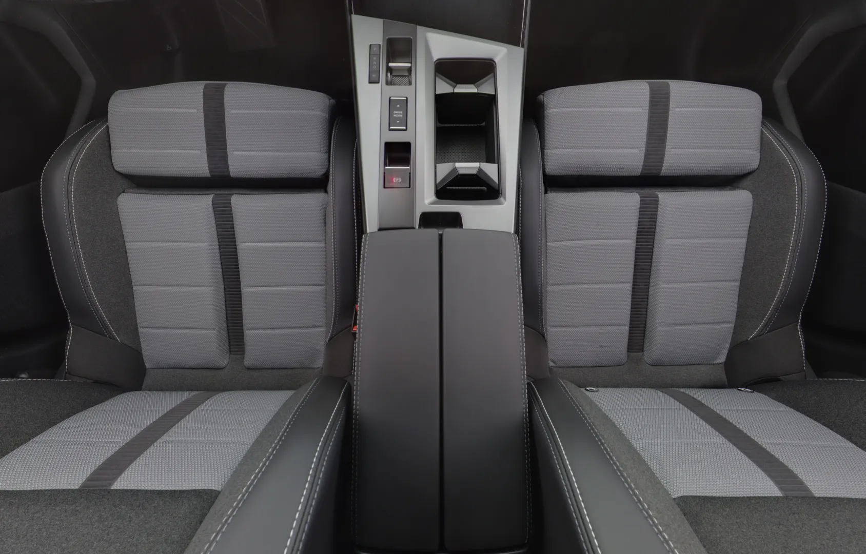 Opel Grandland JNT-952 carousel image