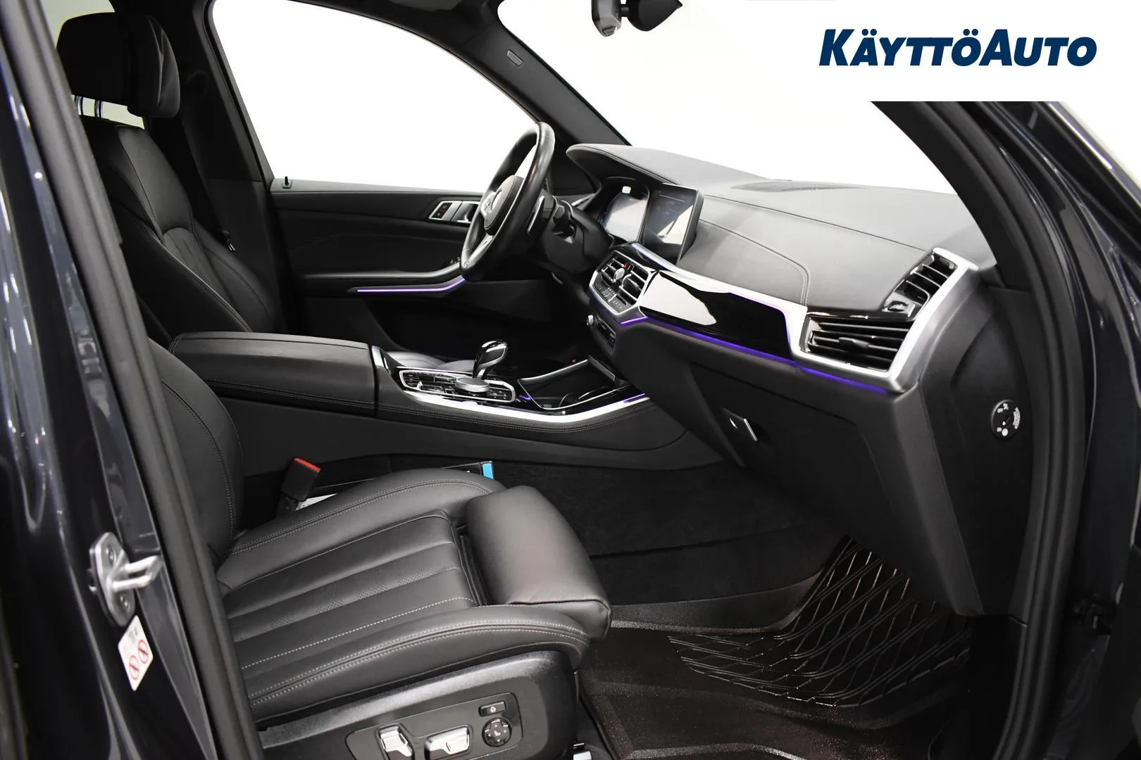 BMW X5 IZA-568 carousel image