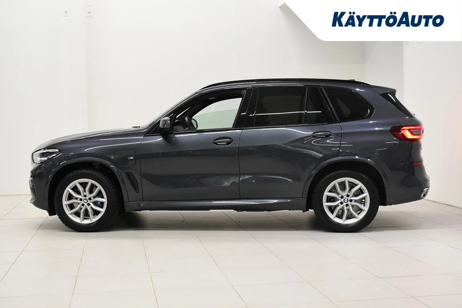 BMW X5 IZA-568 carousel image