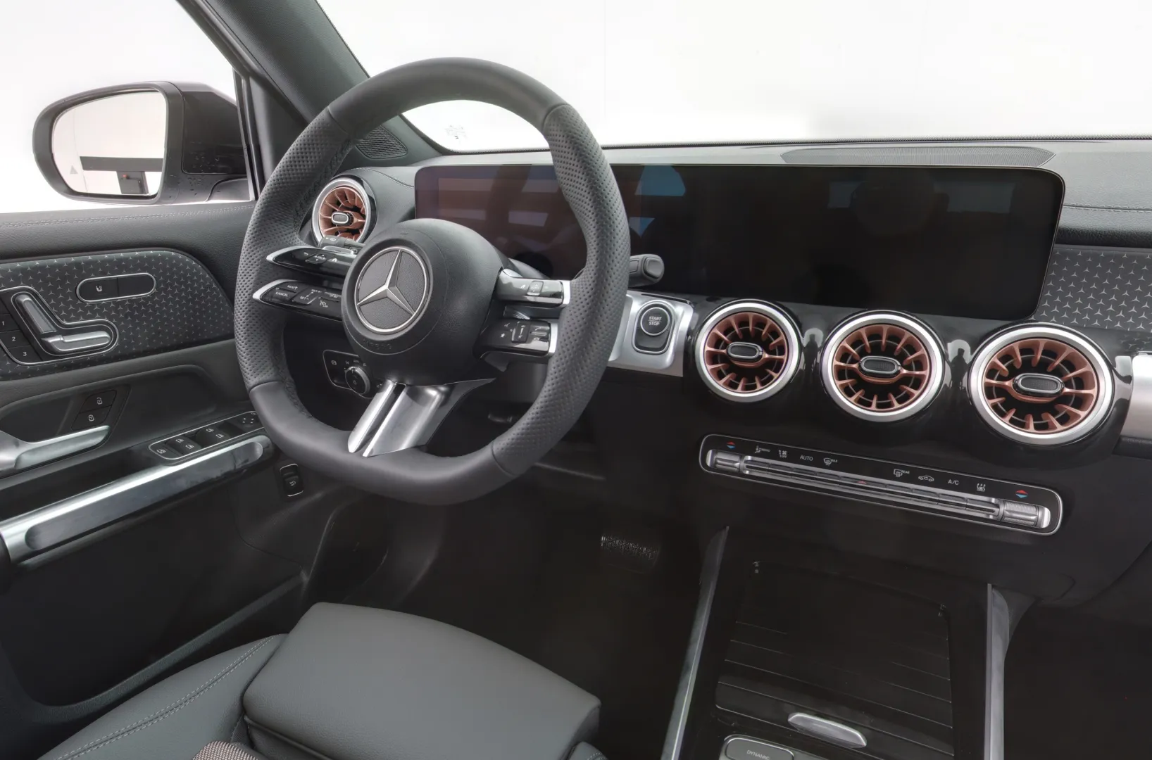 Mercedes-Benz EQB GRF-427 carousel image