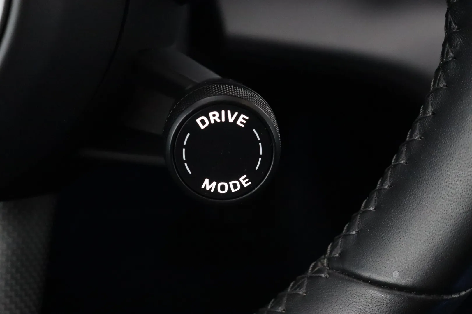 PORSCHE Taycan LSN-415 carousel image