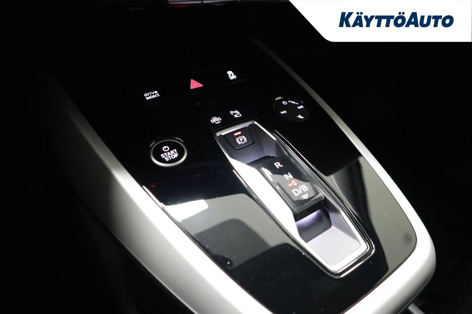 Audi Q4 e-tron KXJ-561 carousel image