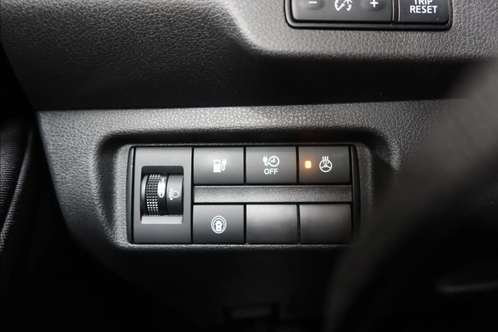 Nissan Leaf IRR-517 carousel image