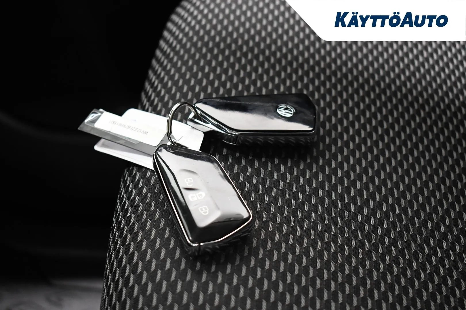 VOLKSWAGEN ID. Buzz Cargo YXT-787 carousel image