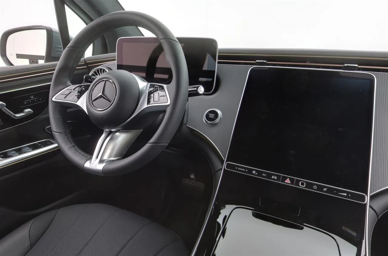 Mercedes-Benz EQE ISC-939 carousel image