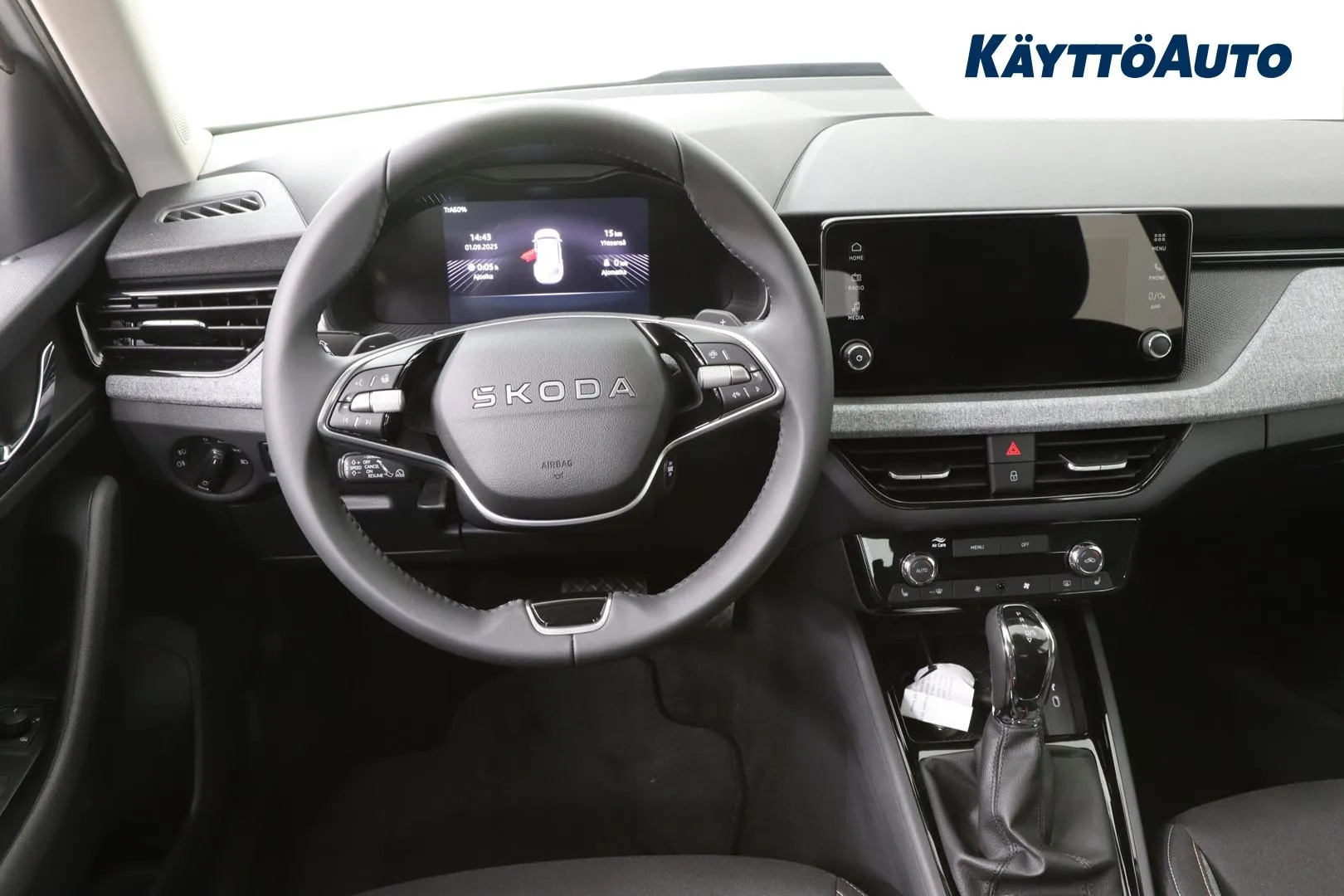 Skoda Kamiq EVJ-648 carousel image