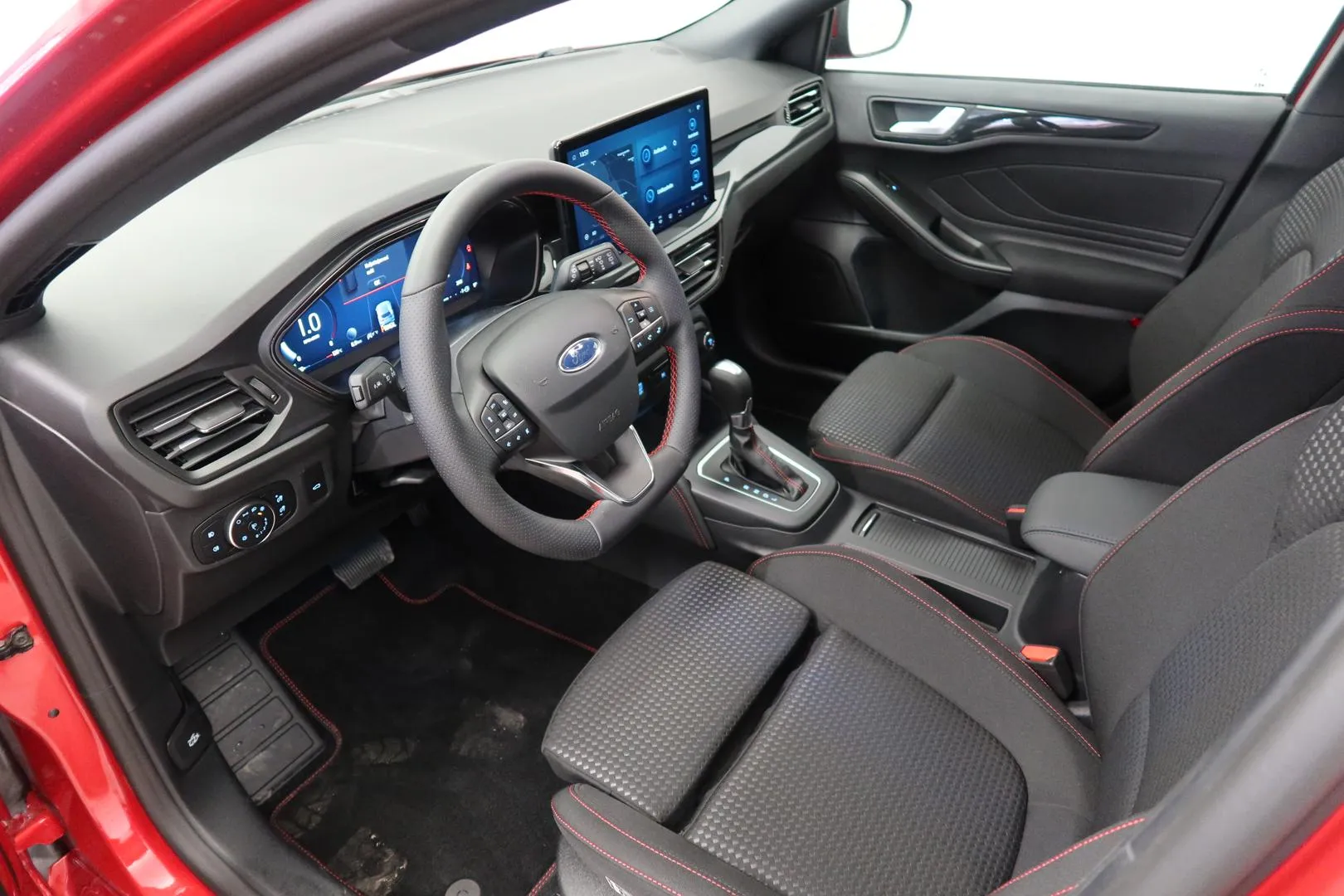 Ford Focus JNT-470 carousel image