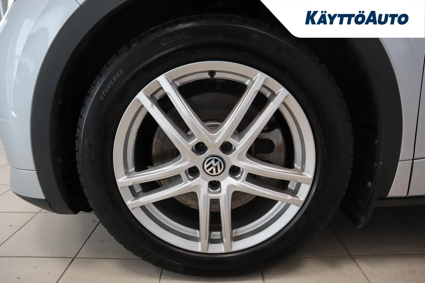 VOLKSWAGEN ID.4 JNU-567 carousel image