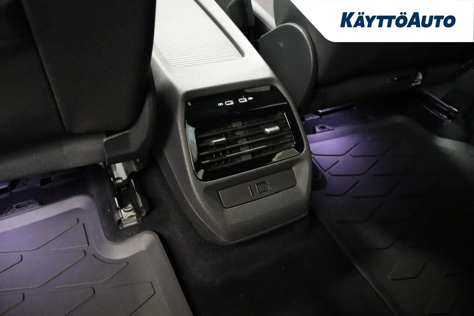 VOLKSWAGEN ID.4 JNU-567 carousel image