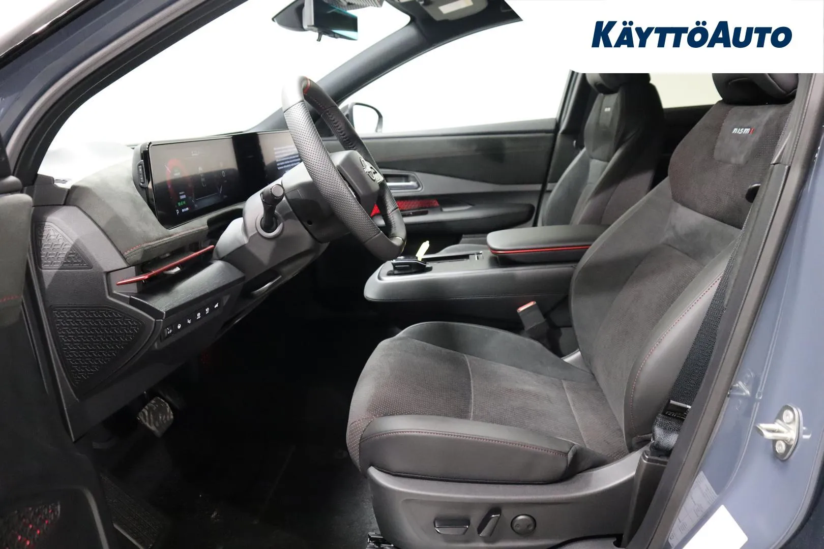 Nissan Ariya NOB-260 carousel image