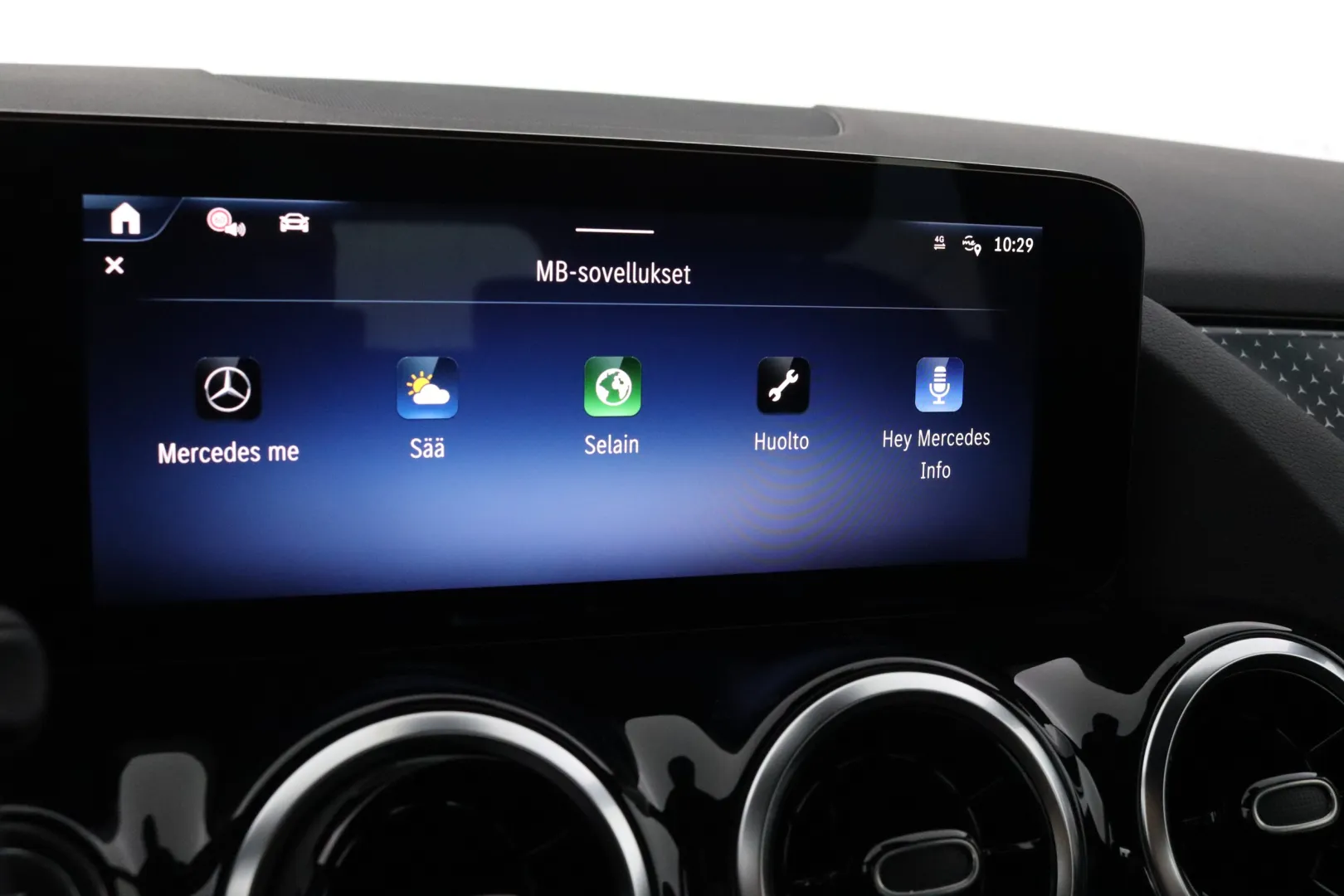 Mercedes-Benz GLA RXL-593 carousel image