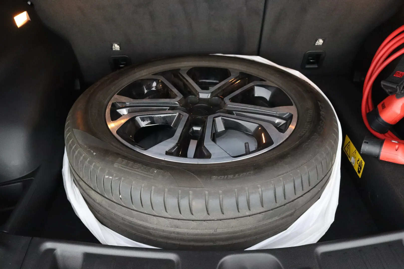 JEEP Compass FON-534 carousel image