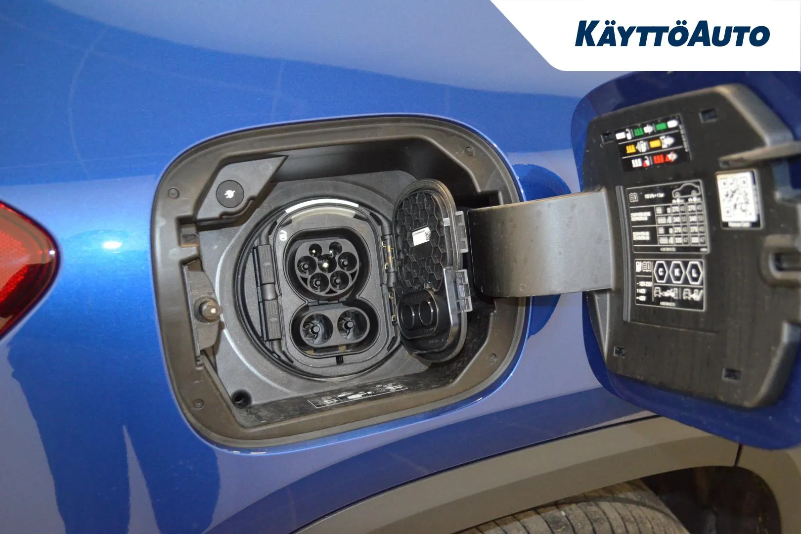 Mercedes-Benz EQA XTB-259 carousel image