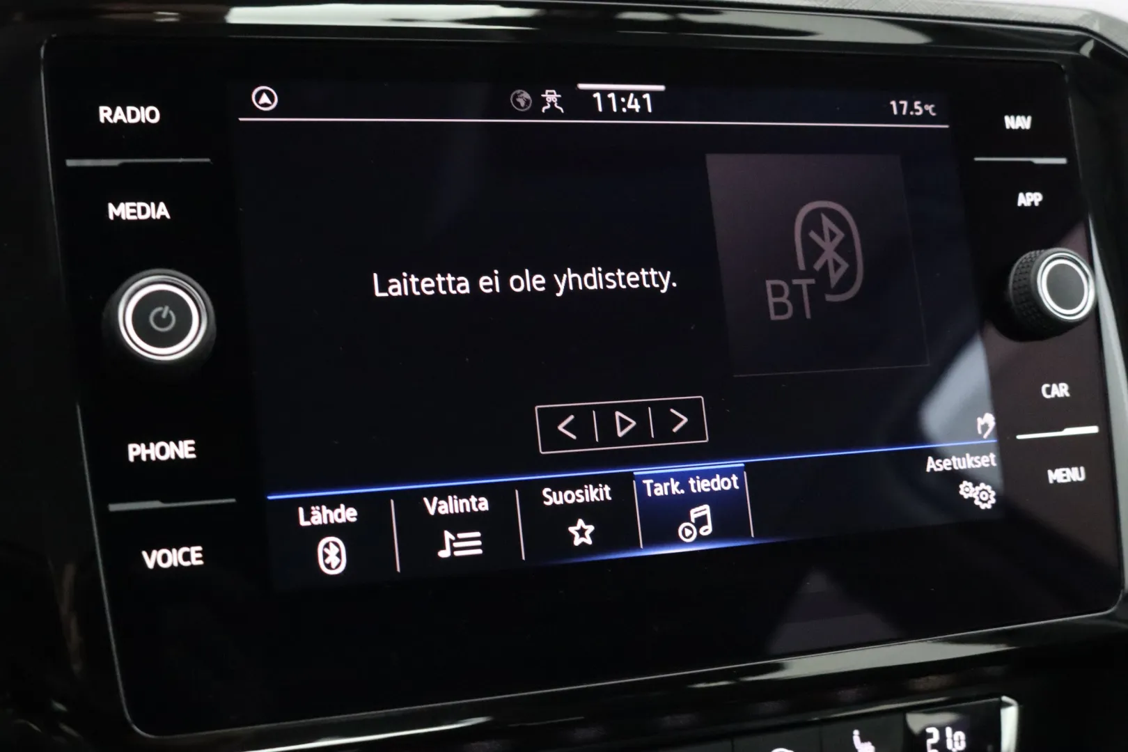 VOLKSWAGEN Passat XPH-153 carousel image