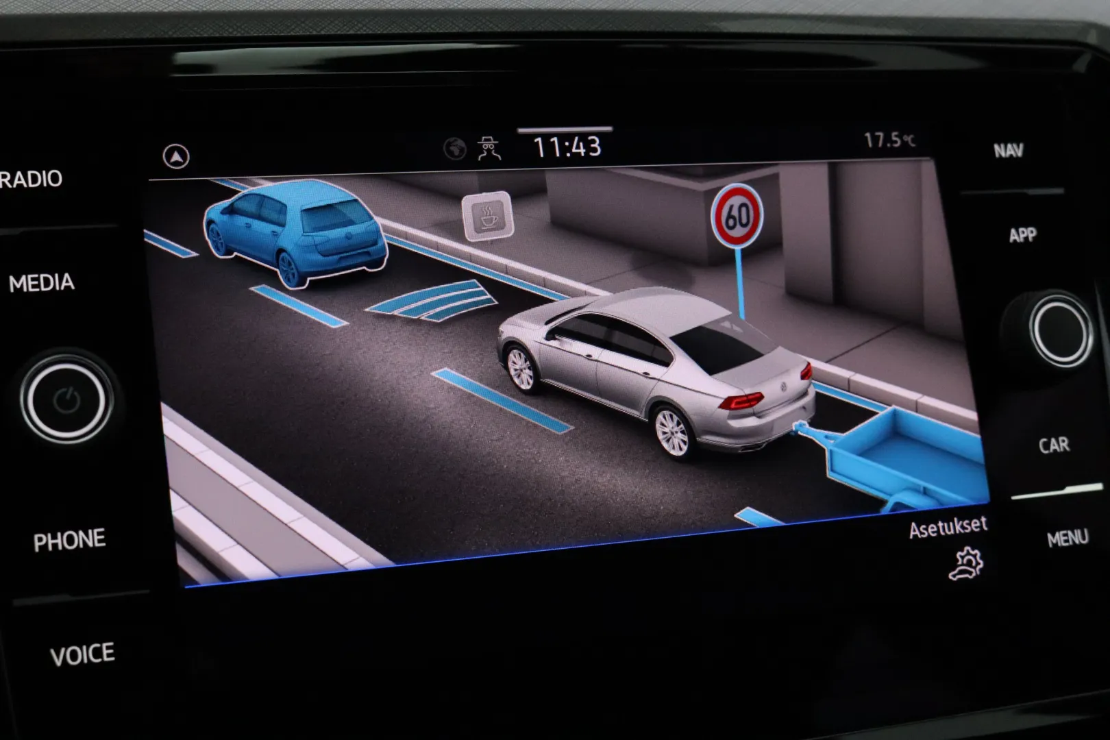 VOLKSWAGEN Passat XPH-153 carousel image