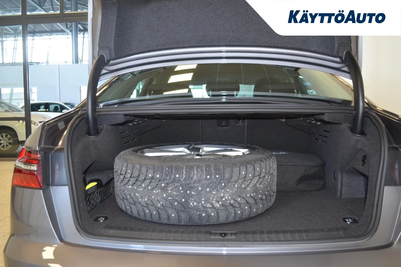 AUDI A6 IZG-866 carousel image