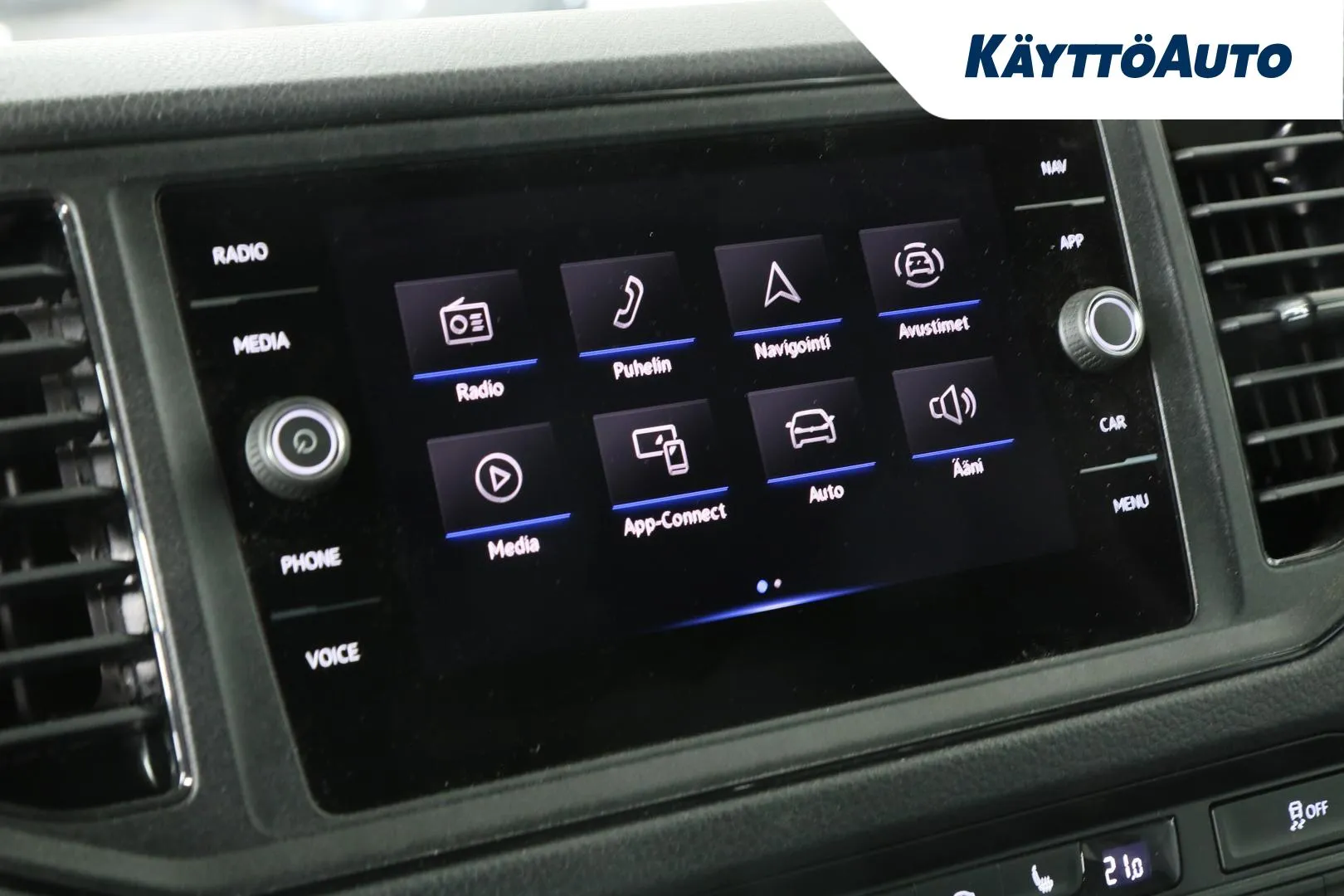 Volkswagen Crafter RXJ-995 carousel image