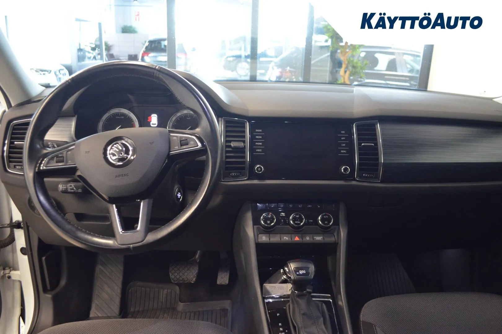 SKODA Kodiaq NLI-890 carousel image