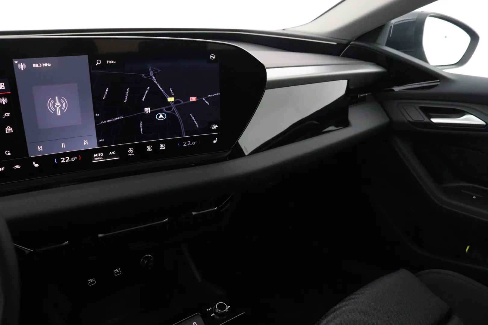 Audi A6 e-tron ZPL-317 carousel image