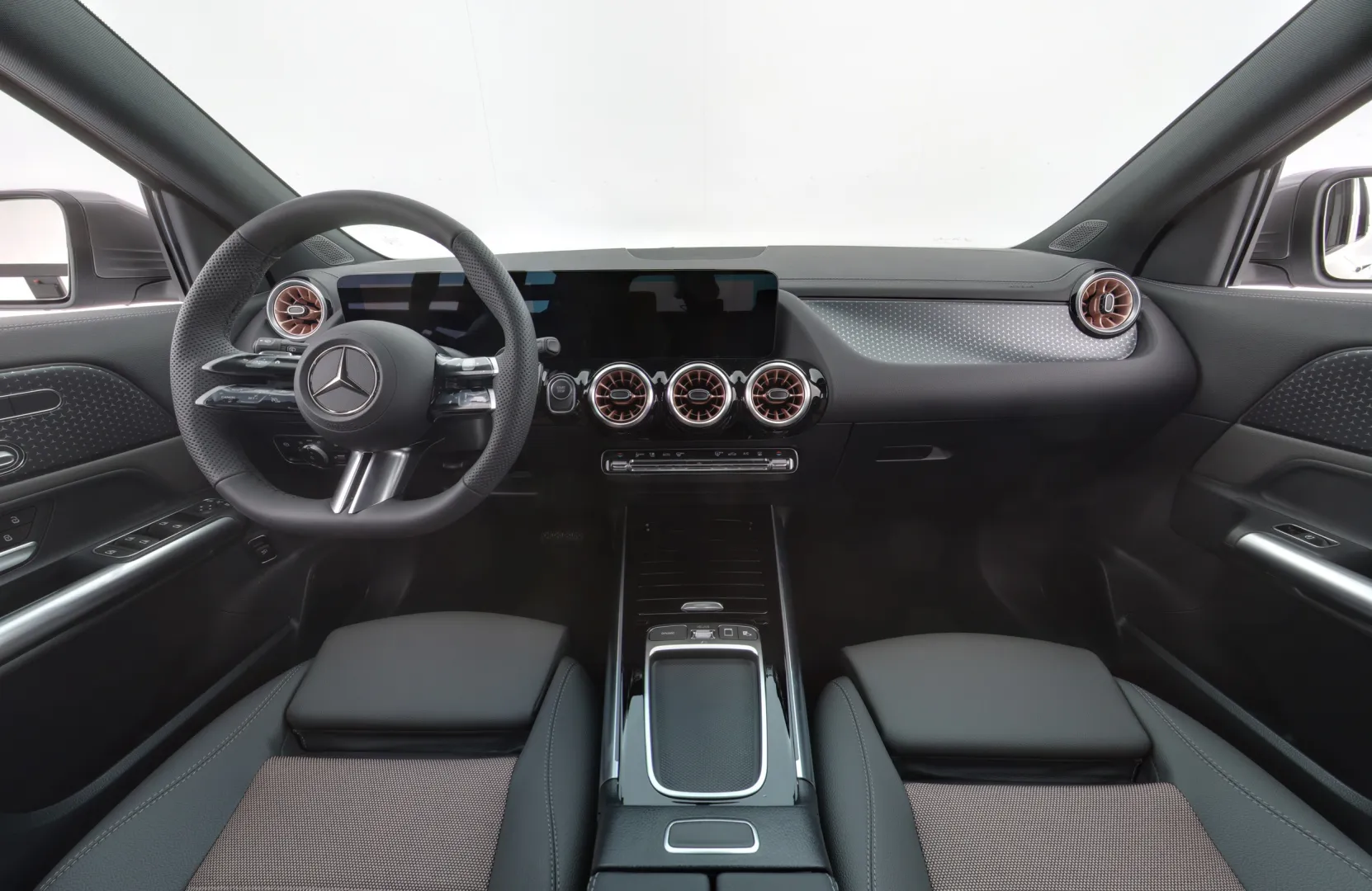 Mercedes-Benz EQA GRF-428 carousel image