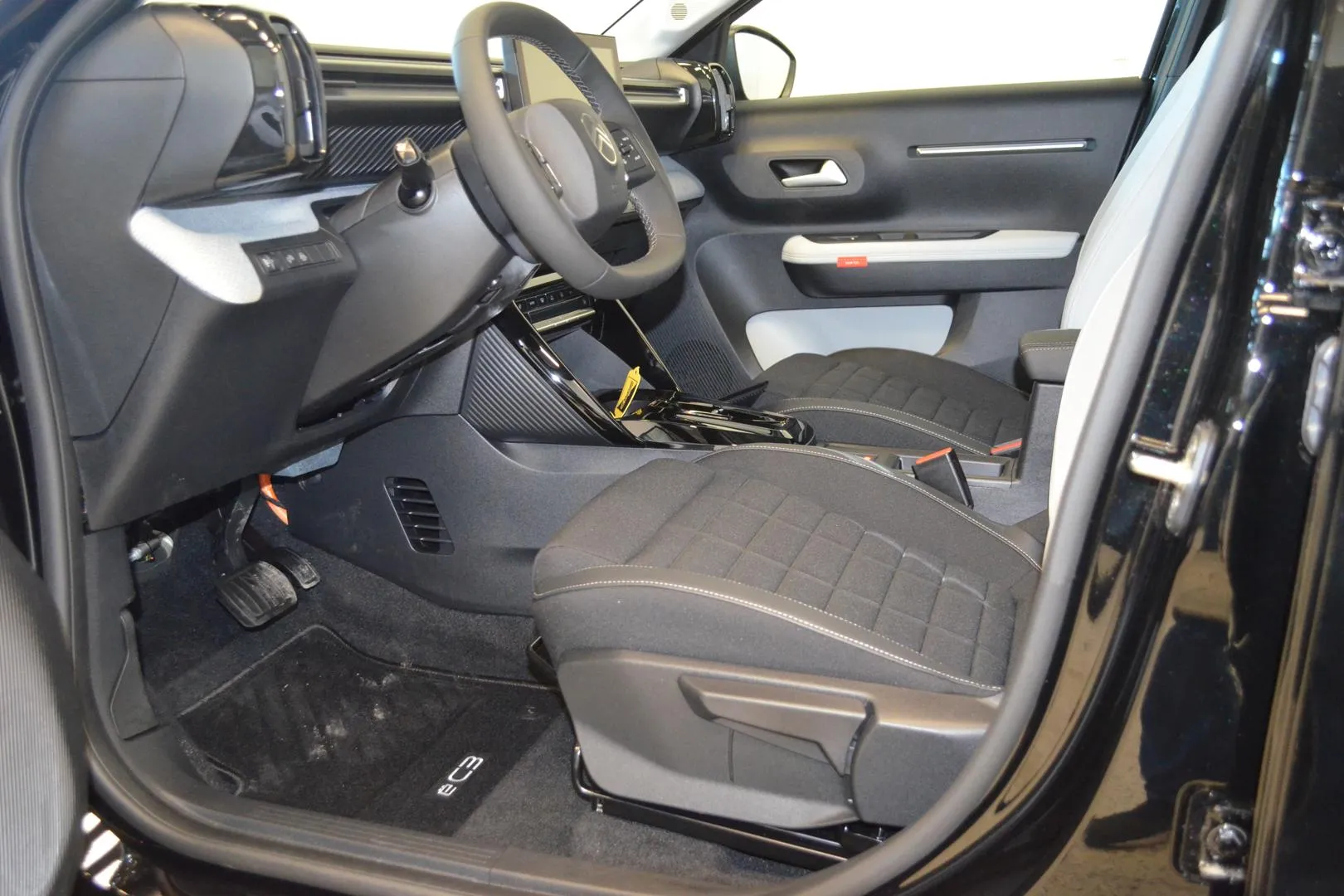 Citroën e-C3 NOA-198 carousel image