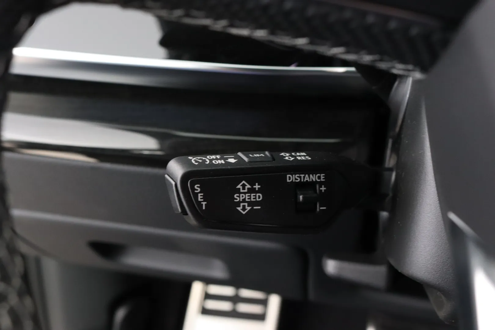 Audi Q8 RXN-349 carousel image