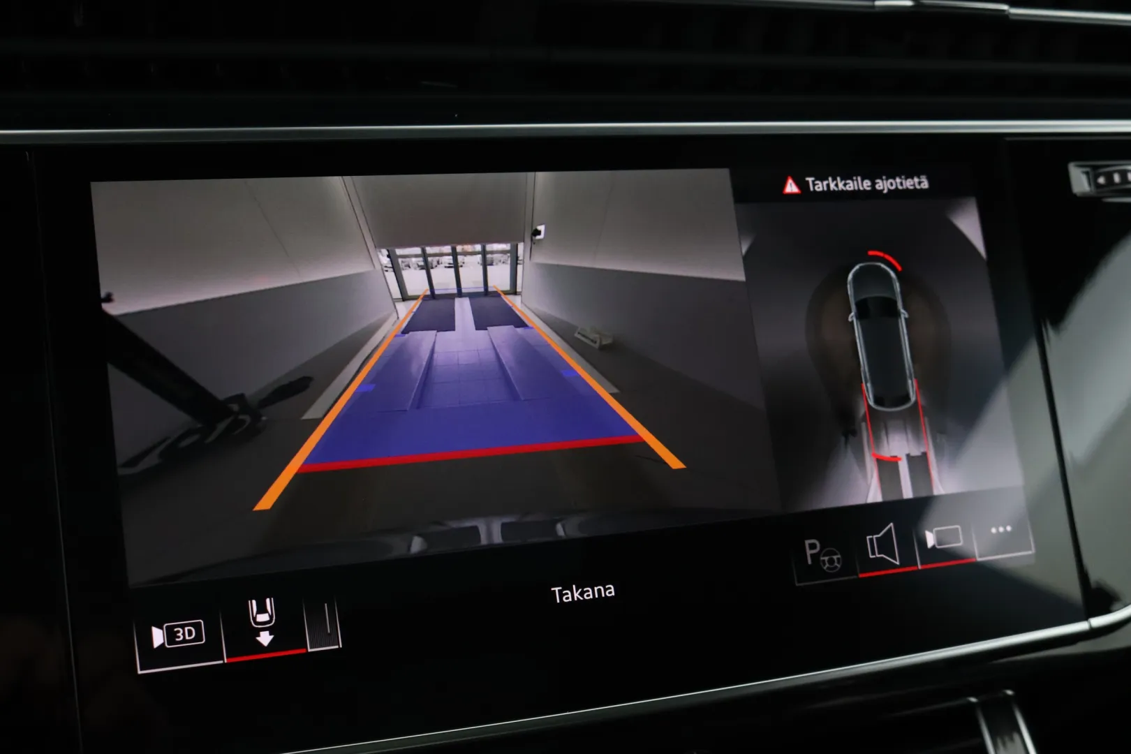 Audi Q8 RXN-349 carousel image