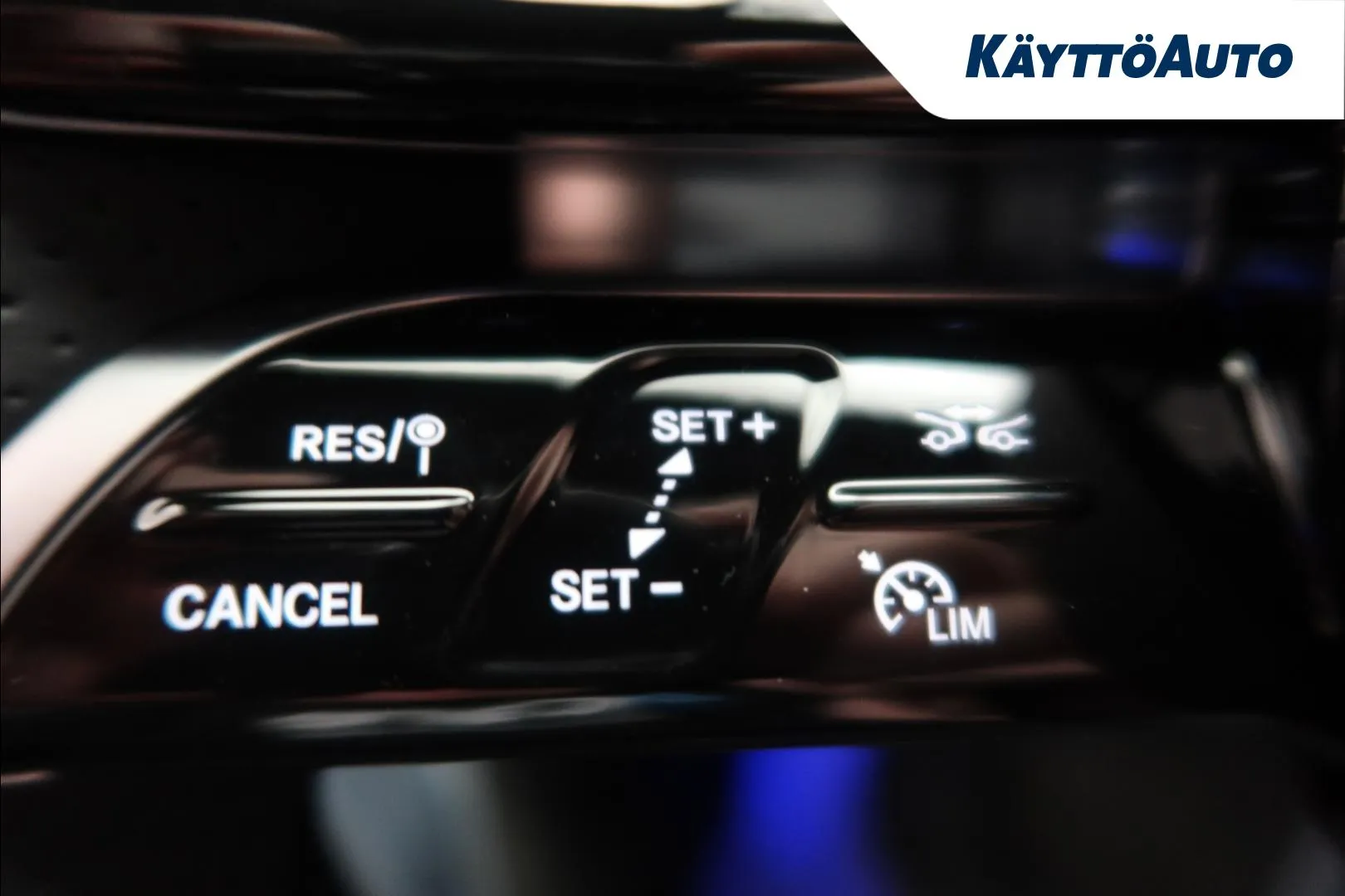 Mercedes-Benz GLC RXM-227 carousel image